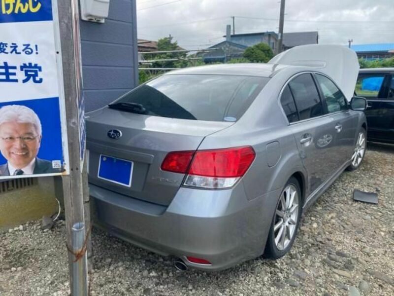 LEGACY B4