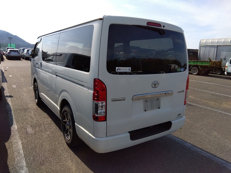 HIACE VAN