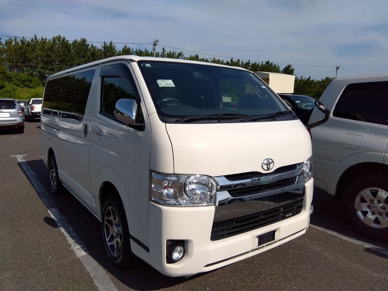 HIACE VAN
