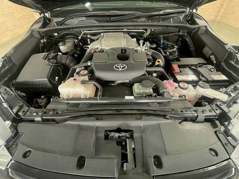 HILUX