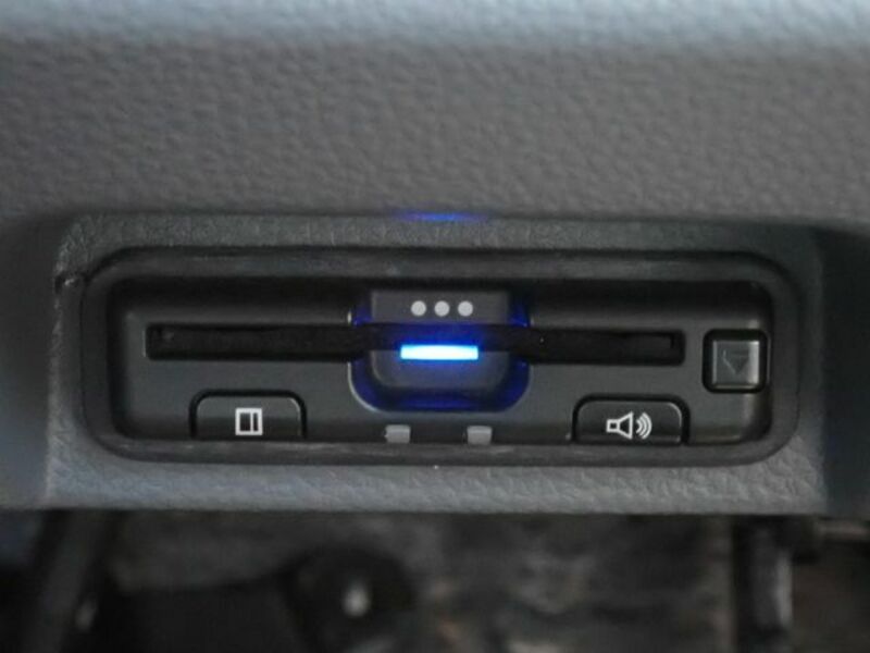 N-VAN