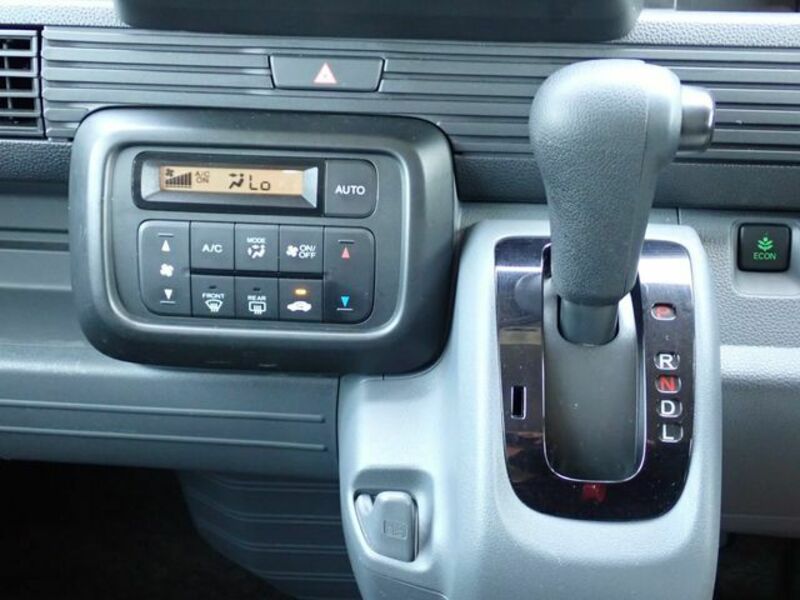 N-VAN