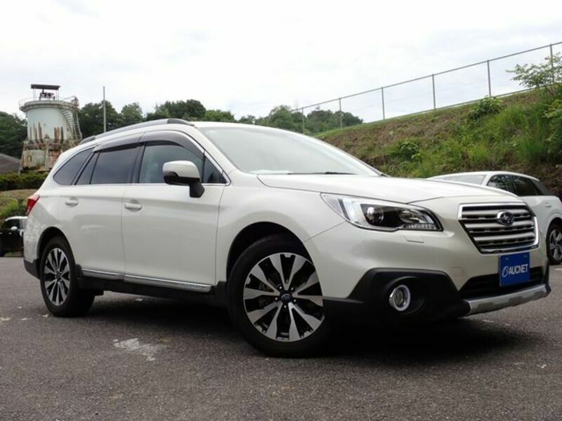 LEGACY OUTBACK-0