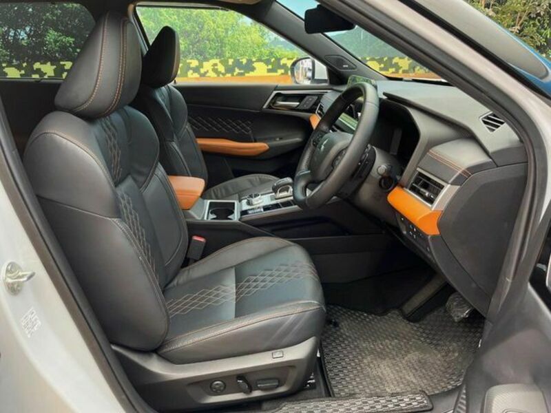 OUTLANDER PHEV