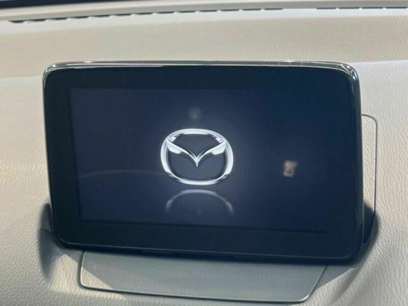 MAZDA2