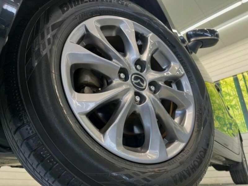 MAZDA2