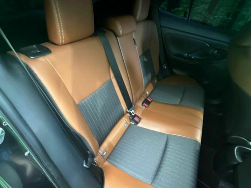 YARIS CROSS