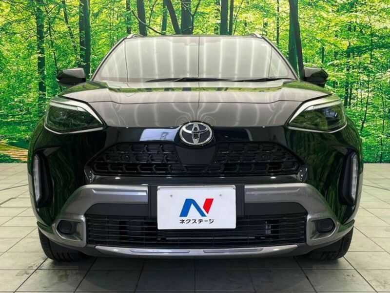 YARIS CROSS