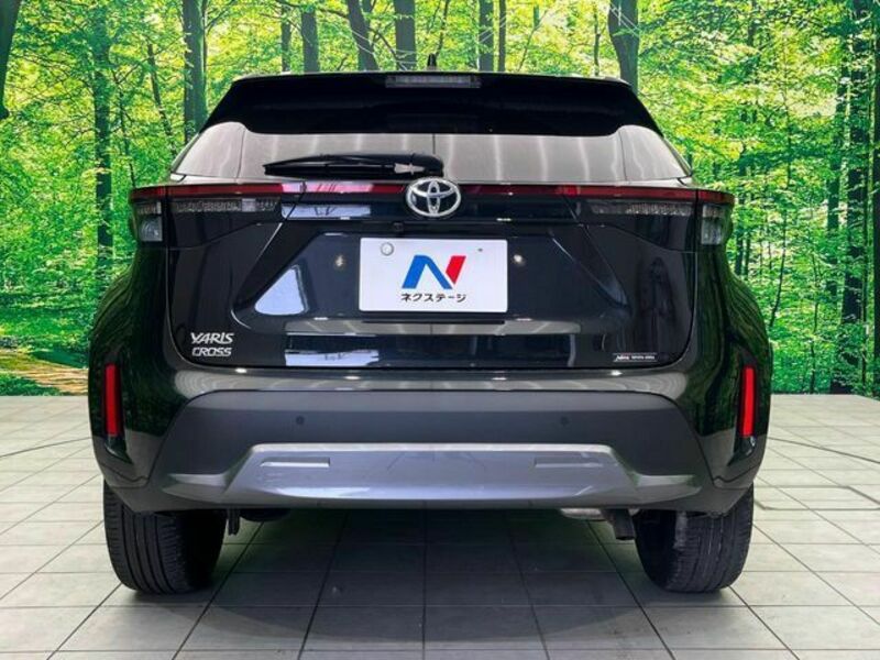YARIS CROSS