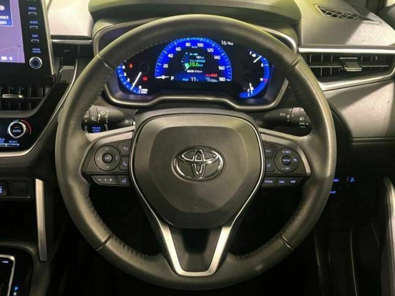 COROLLA CROSS