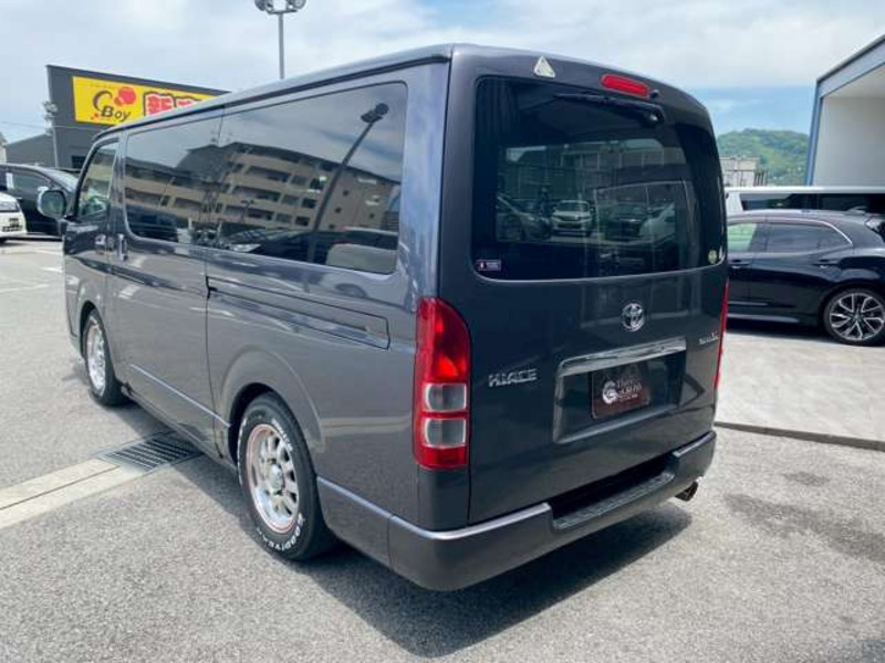HIACE VAN