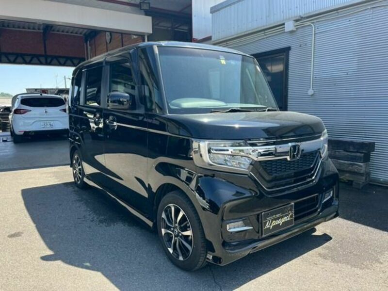 N BOX CUSTOM