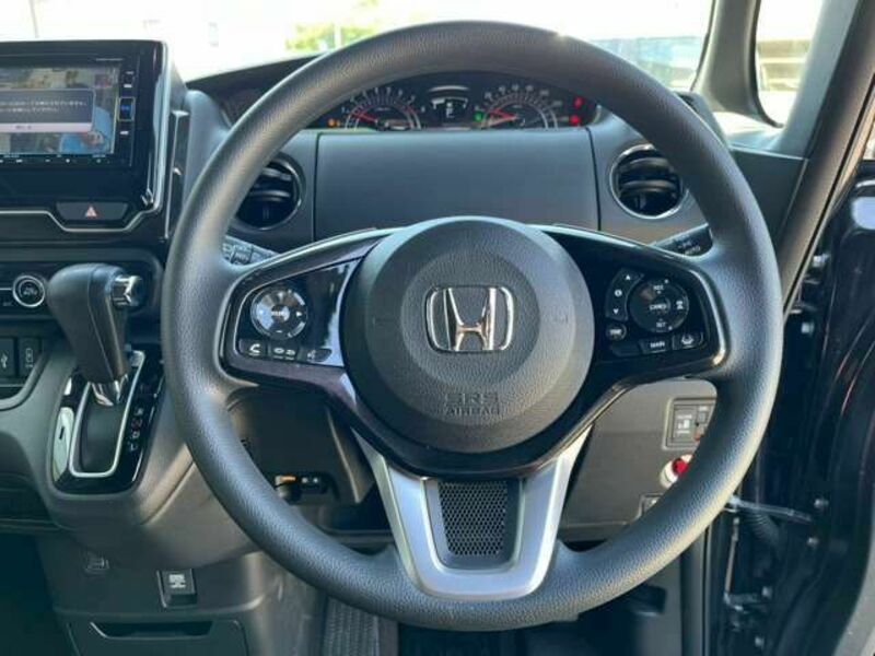 N BOX CUSTOM-11