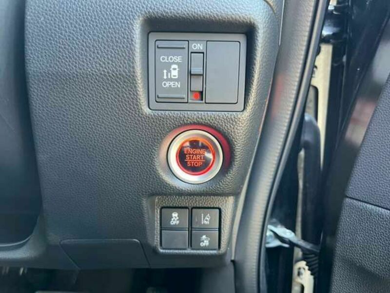 N BOX CUSTOM-12