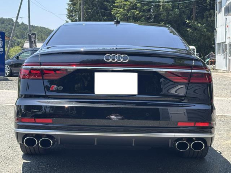 S8