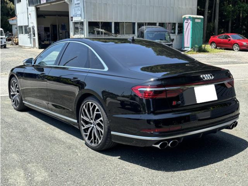 S8