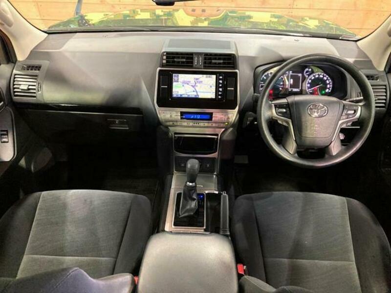 LAND CRUISER PRADO-1