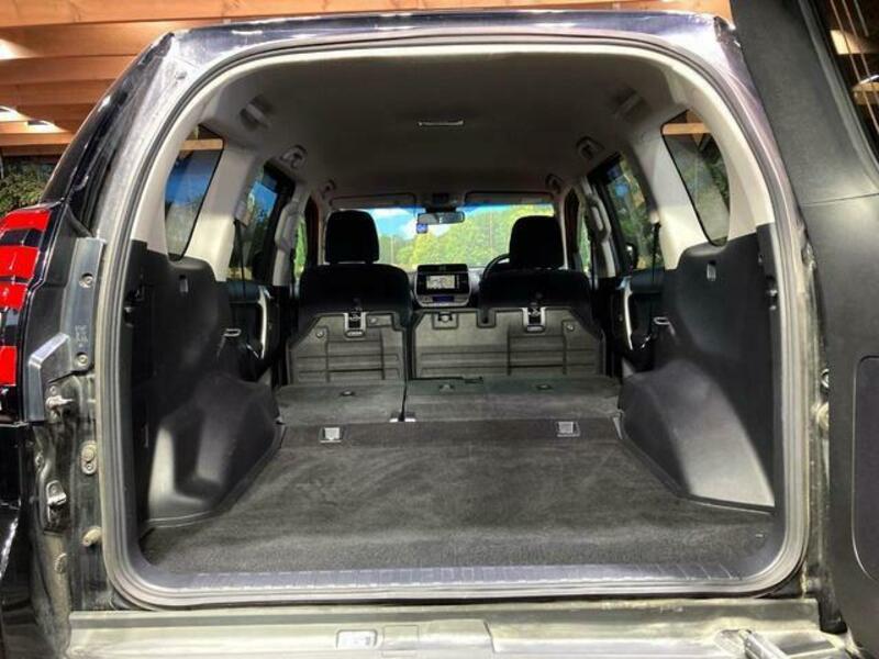 LAND CRUISER PRADO-10