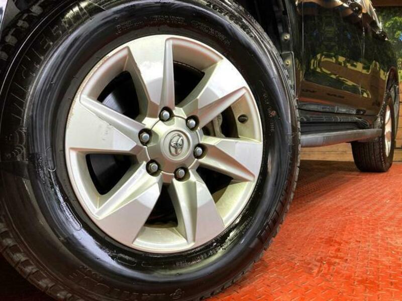 LAND CRUISER PRADO-12