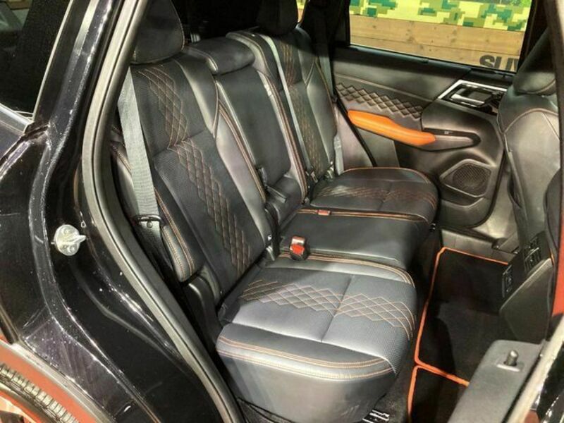 OUTLANDER PHEV