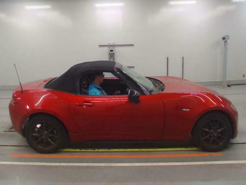 ROADSTER
