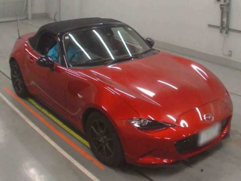 ROADSTER-0