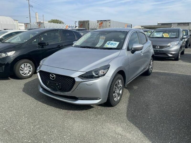 MAZDA2