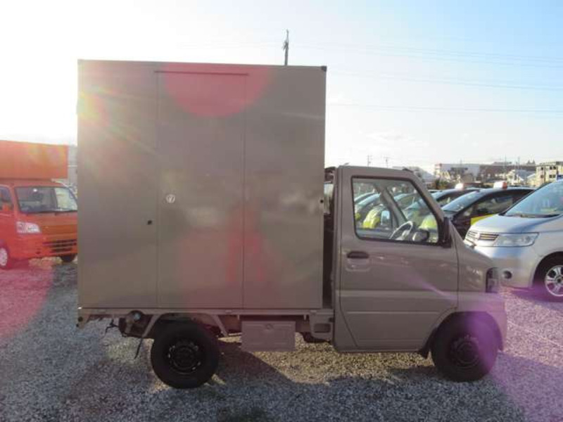 MINICAB TRUCK