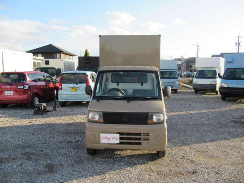 MINICAB TRUCK