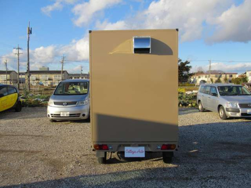 MINICAB TRUCK