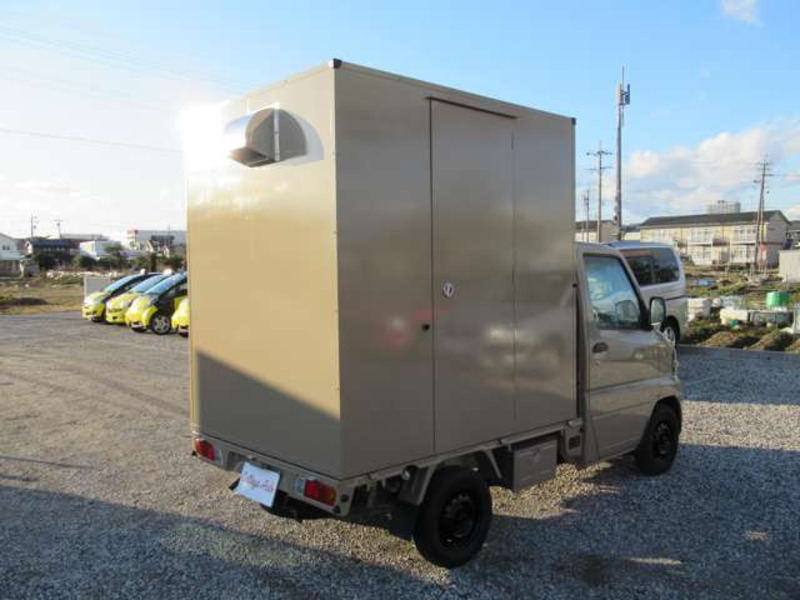 MINICAB TRUCK