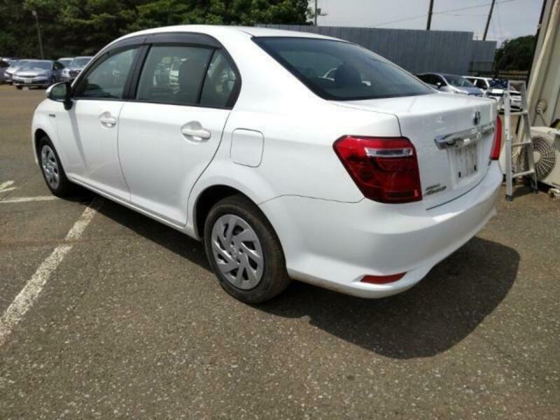 COROLLA AXIO