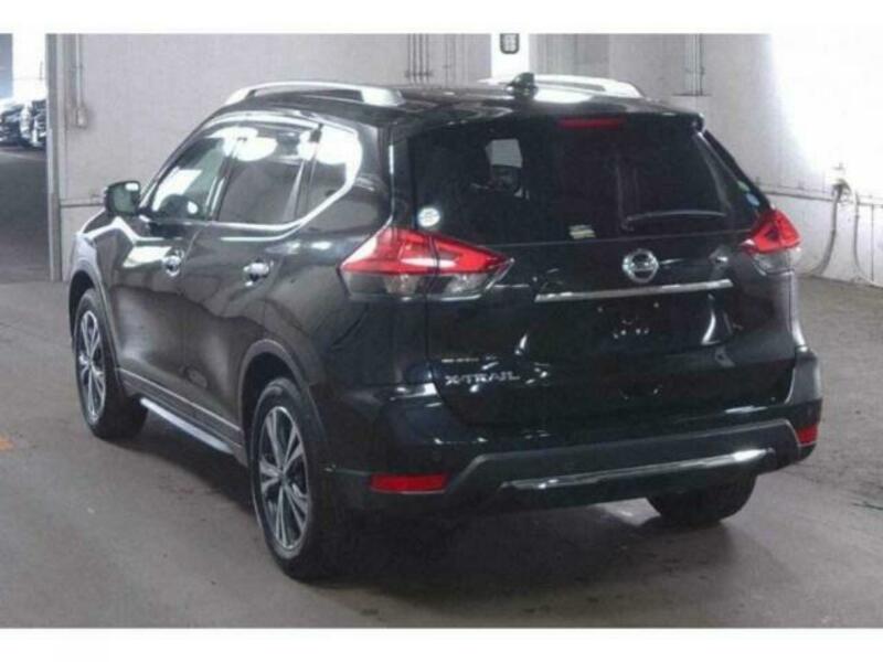 X-TRAIL-1