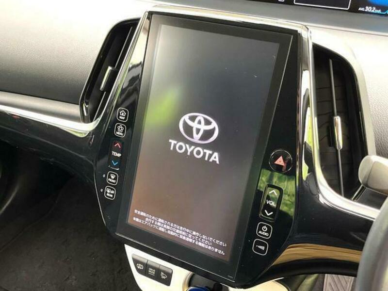 PRIUS PHV