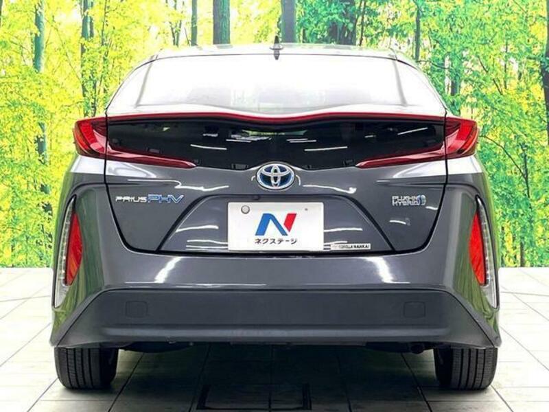 PRIUS PHV