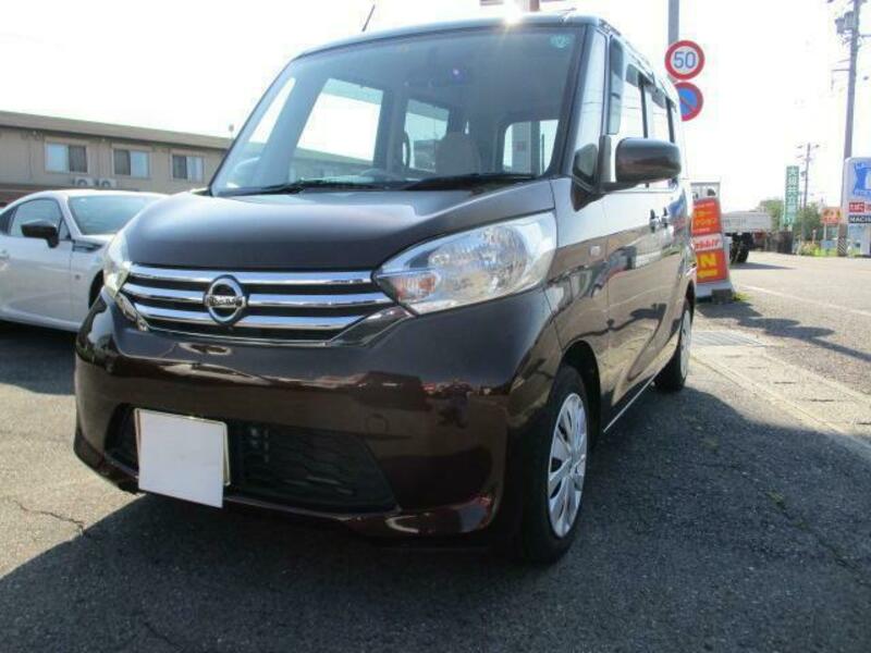 NISSAN DAYZ ROOX