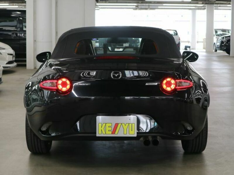 ROADSTER