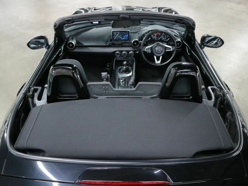 ROADSTER