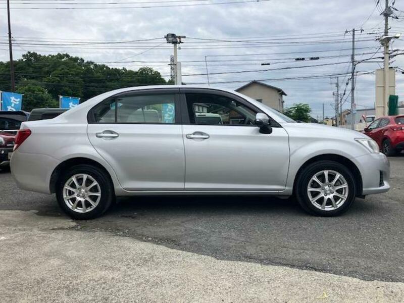 COROLLA AXIO