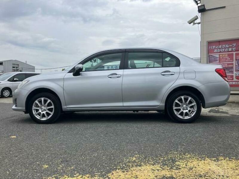 COROLLA AXIO