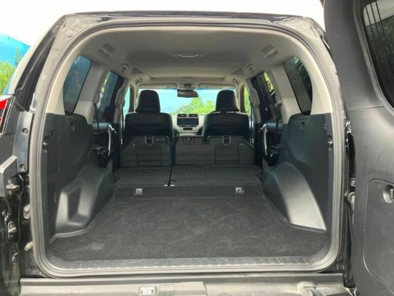 LAND CRUISER PRADO-9