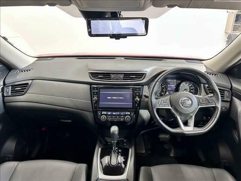 X-TRAIL-1