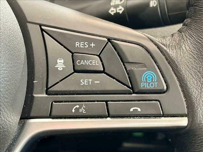 X-TRAIL-3