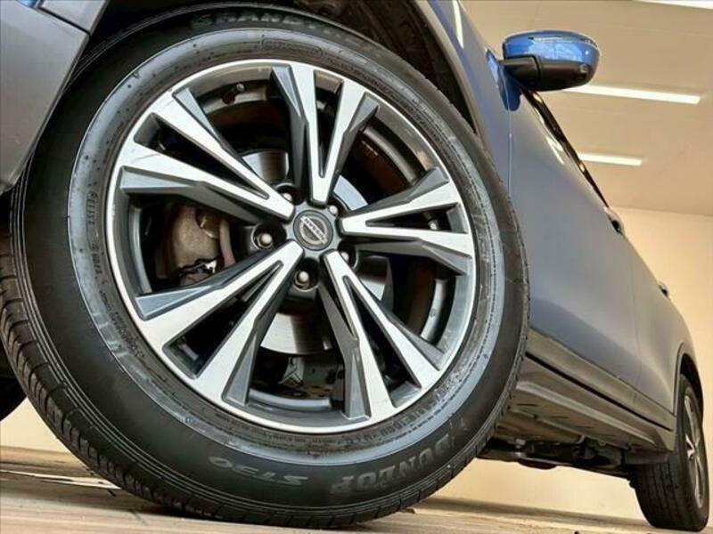 X-TRAIL-18