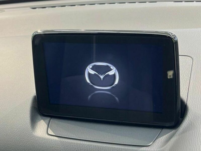 MAZDA2