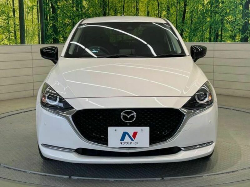 MAZDA2