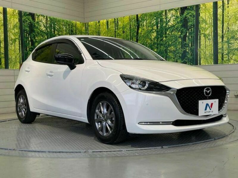 MAZDA2