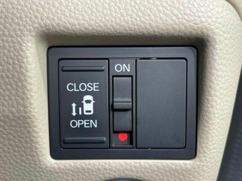 N BOX