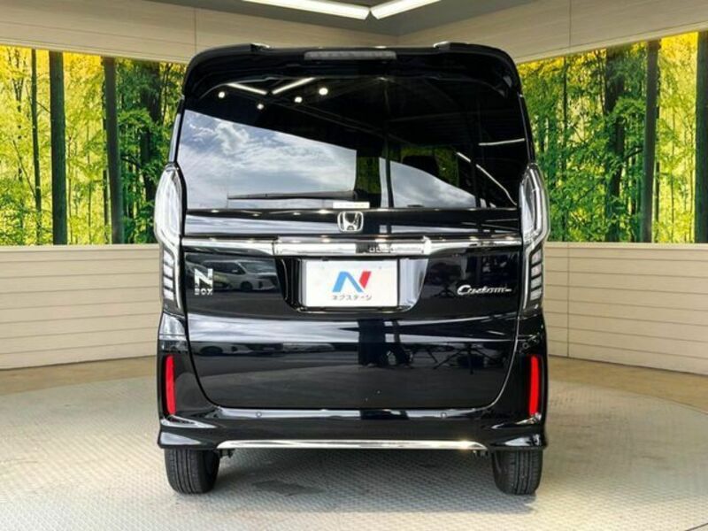 N BOX CUSTOM