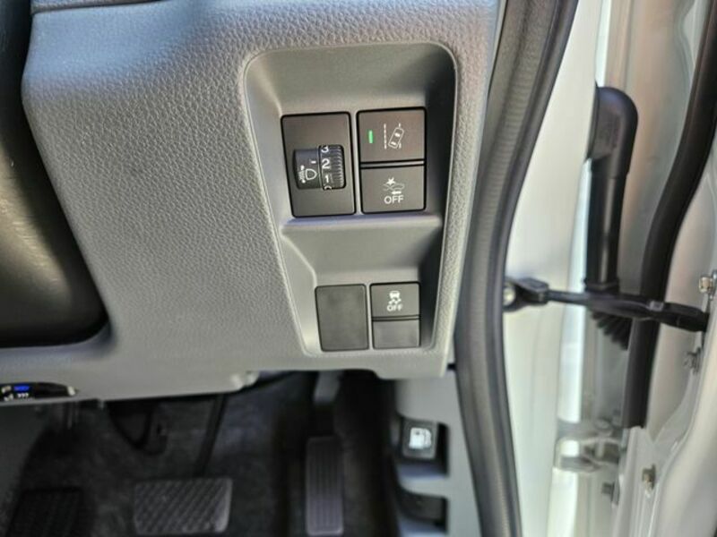 N-VAN